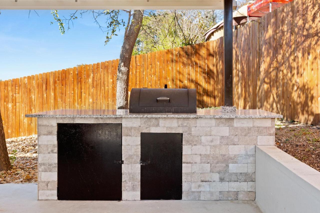 Vila Cyc Eclectic Back House With Bbq Gazebo San Antonio Exteriér fotografie